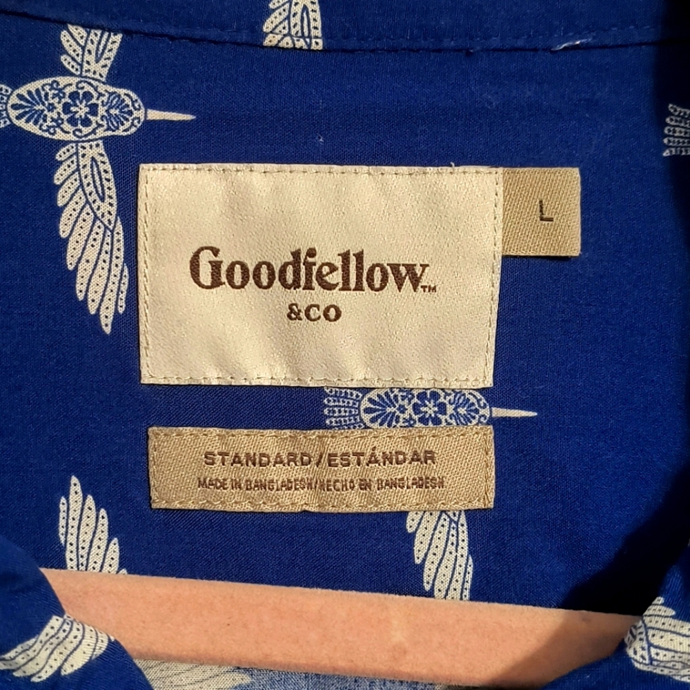 Goodfellow Mens shirt sz L - Casual short sleeve - bird design - dark blue